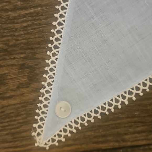 Triangle Scarf - Picture 3 of 6